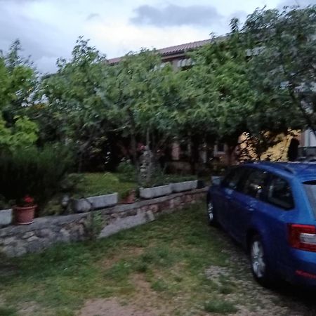 Apartments Lana Starigrad Paklenica Exterior foto