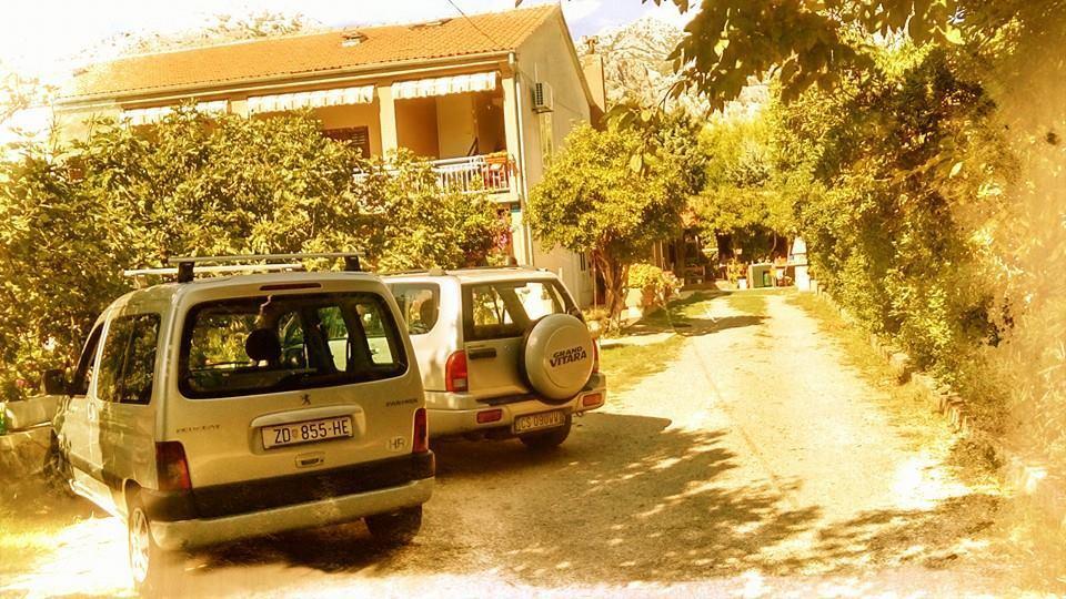 Apartments Lana Starigrad Paklenica Zimmer foto