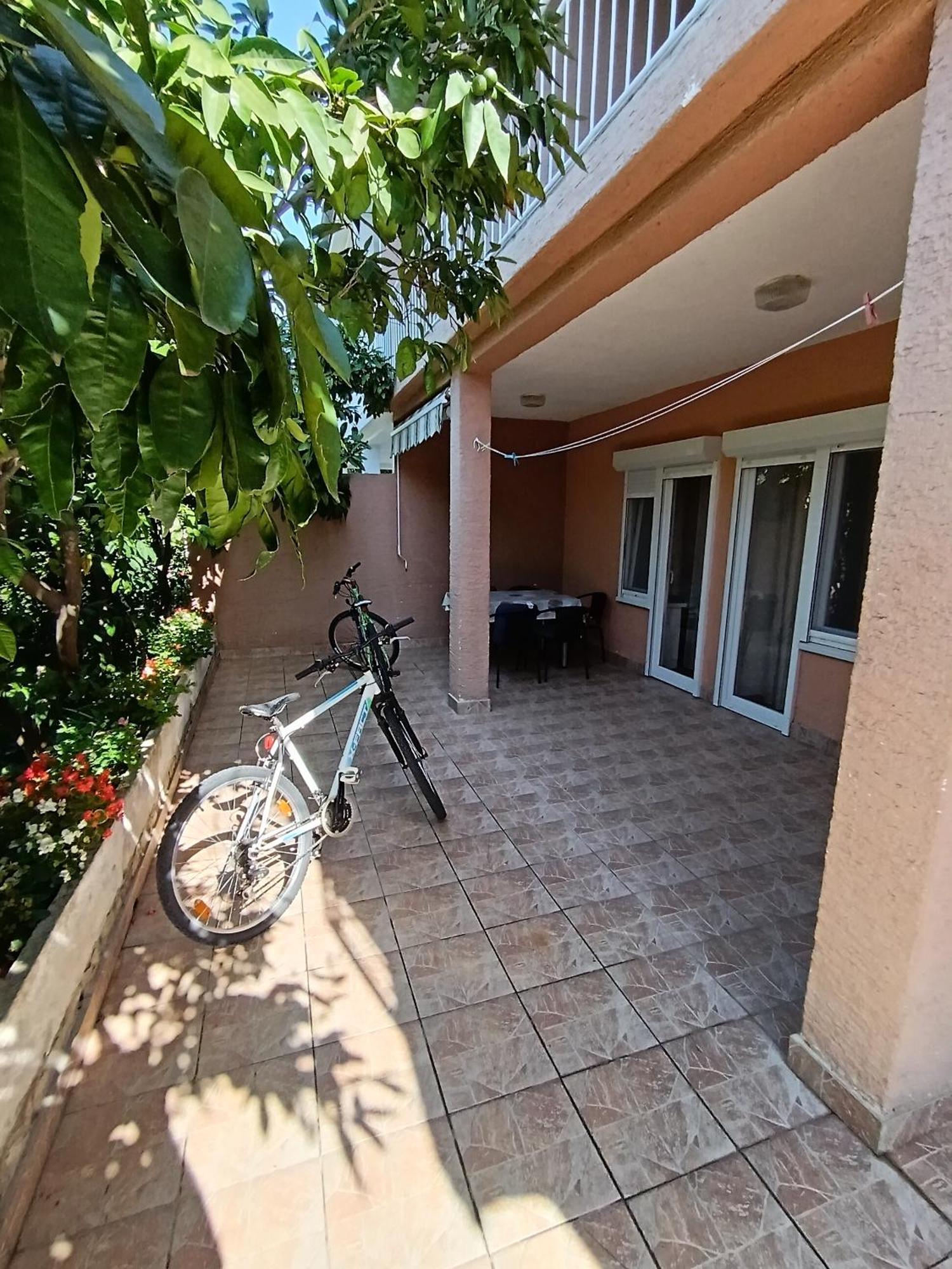 Apartments Lana Starigrad Paklenica Zimmer foto